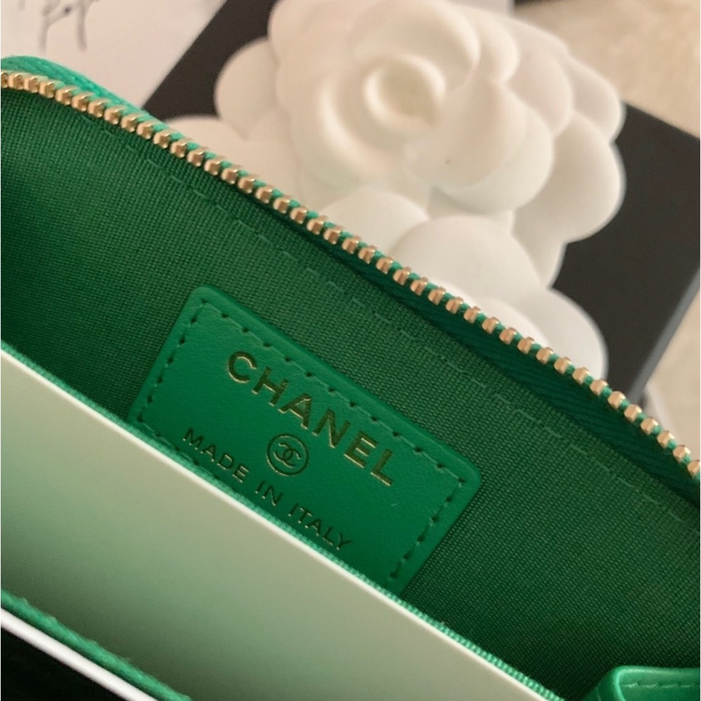 Chanel zipped zipper coin purse/card holder 20S series - Picture 8 of 10